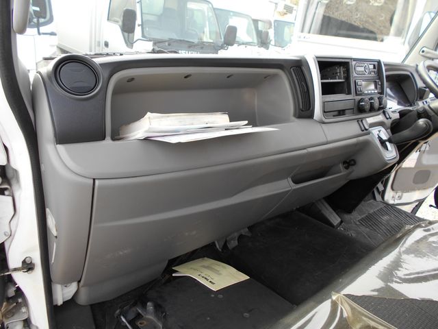 MITSUBISHI CANTER 2017 Image 31