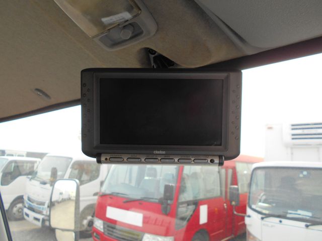 MITSUBISHI CANTER 2017 Image 31