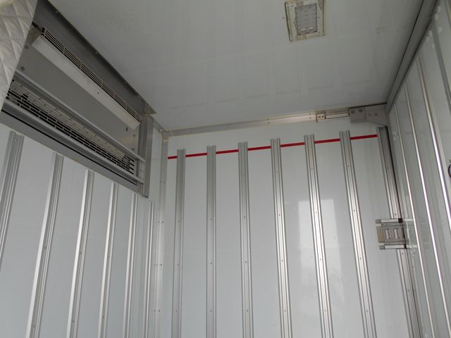 MITSUBISHI CANTER 2017 Image 31