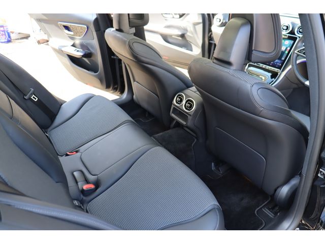 MERCEDES BENZ C CLAS 2022 Image 31