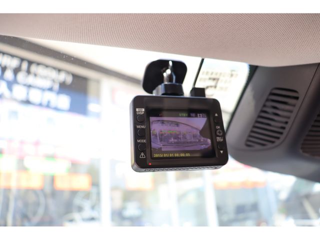 MERCEDES BENZ C CLAS 2022 Image 31