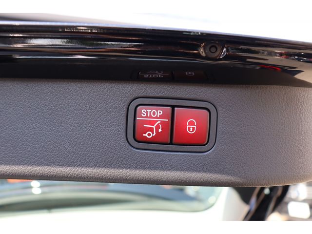 MERCEDES BENZ C CLAS 2022 Image 31