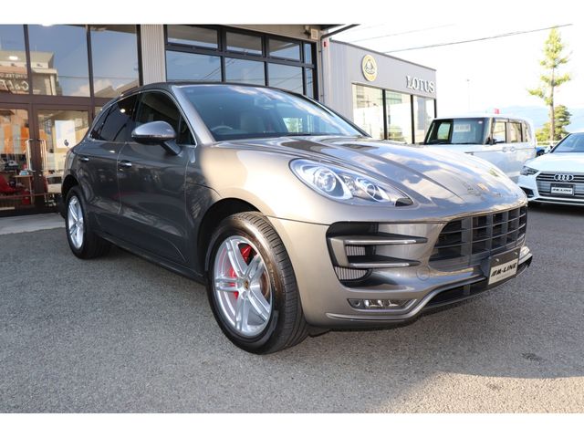 PORSCHE MACAN 2015 Image 31