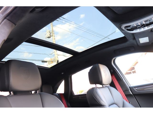 PORSCHE MACAN 2015 Image 31