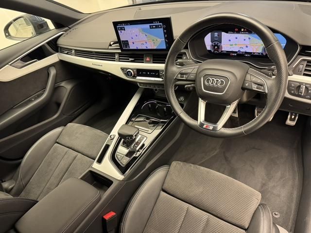 AUDI A4 2021 Image 31