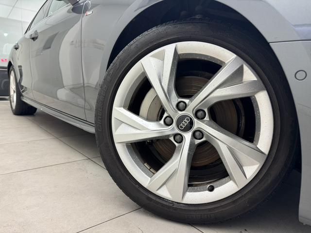 AUDI A4 2021 Image 31