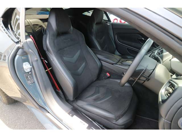 ASTON MARTIN ASTON MARTIN 2020 Image 31