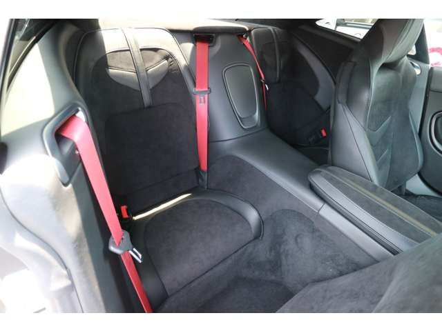 ASTON MARTIN ASTON MARTIN 2020 Image 31