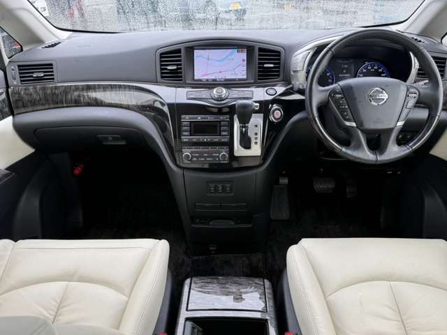 NISSAN ELGRAND  4WD 2017 Image 31