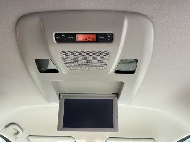 NISSAN ELGRAND  4WD 2017 Image 31