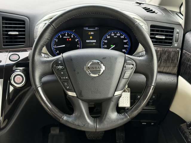 NISSAN ELGRAND  4WD 2017 Image 31