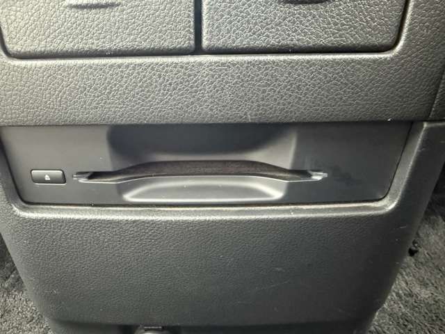 NISSAN ELGRAND  4WD 2017 Image 31