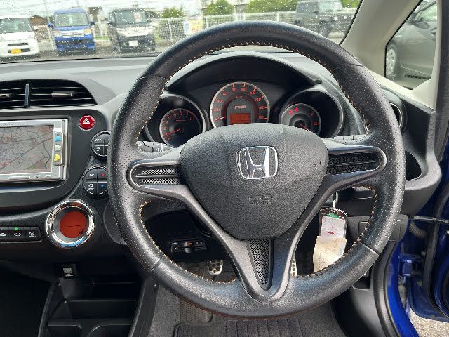 HONDA FIT 2011 Image 31