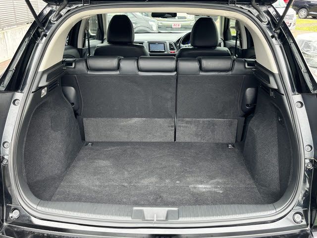 HONDA VEZEL HYBRID 2014 Image 31