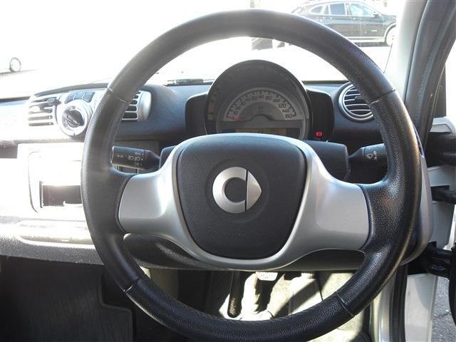 MCC SMART FORTWO COUPE 2012 Image 31