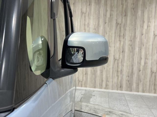 HONDA N BOX 2018 Image 31