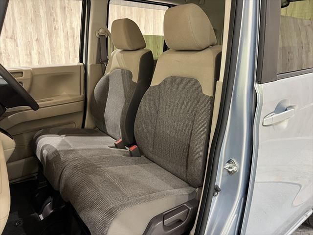 HONDA N BOX 2018 Image 31