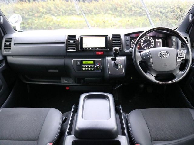 TOYOTA HIACE VAN 4WD 2023 Image 31