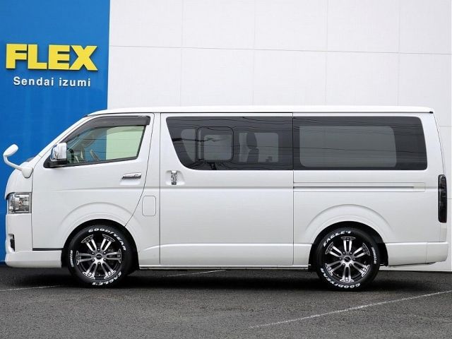 TOYOTA HIACE VAN 4WD 2023 Image 31