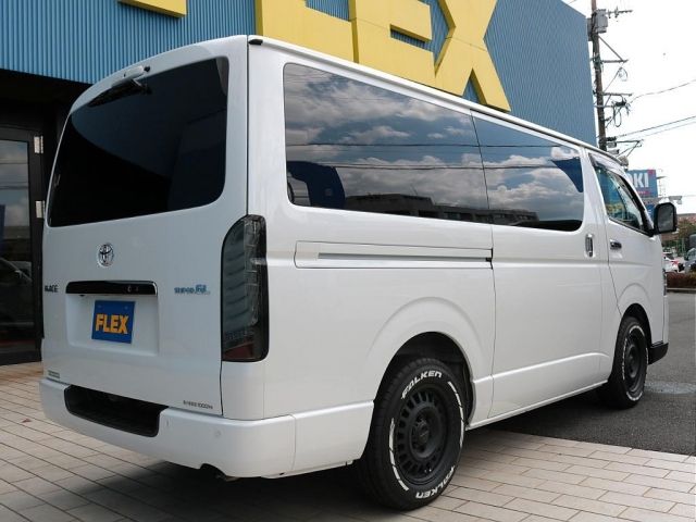 TOYOTA HIACE VAN 2WD 2024 Image 31