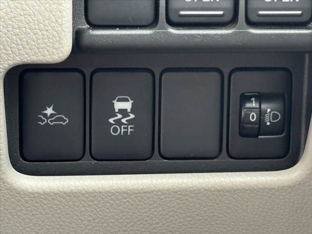 MITSUBISHI EK SPACE 2016 Image 31