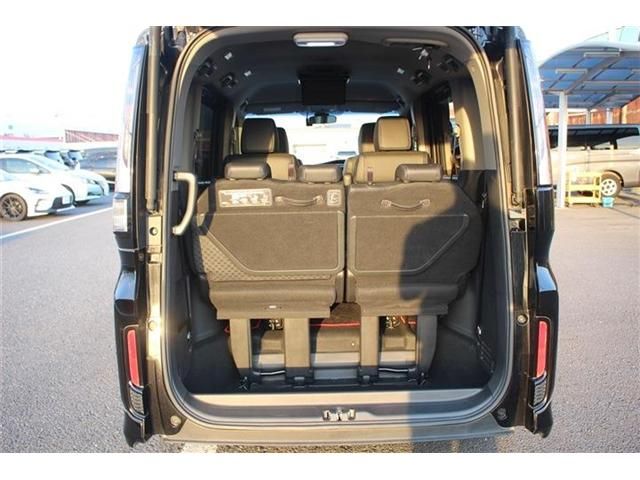 HONDA STEPWAGON E:HEV SPAD 2019 Image 31