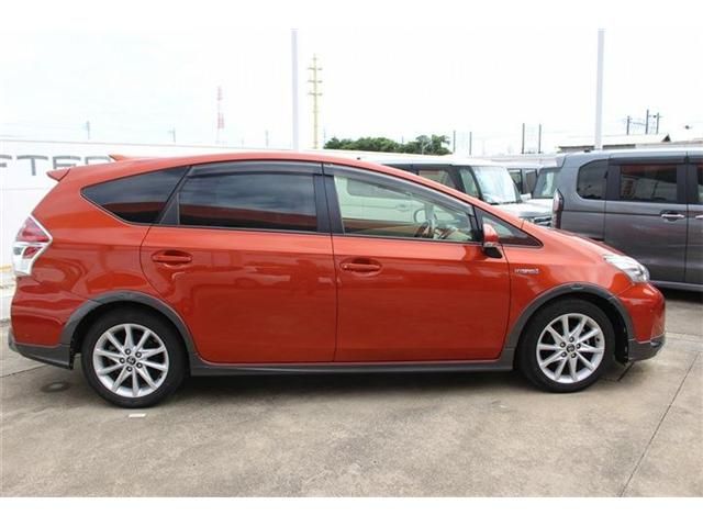 TOYOTA PRIUS ALPHA 2015 Image 31