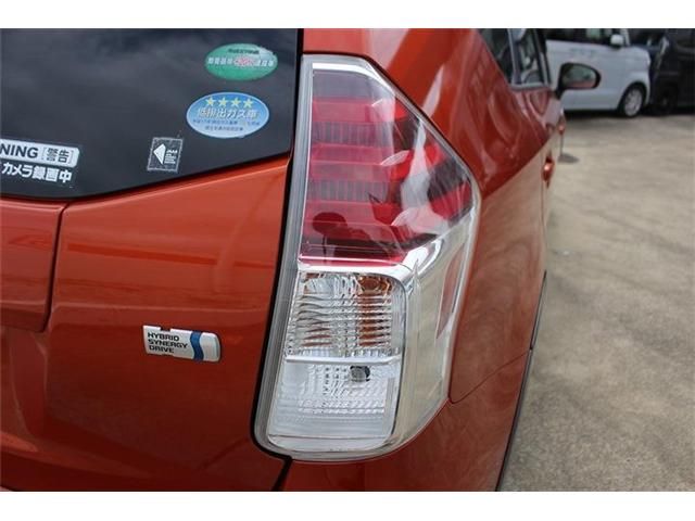 TOYOTA PRIUS ALPHA 2015 Image 31