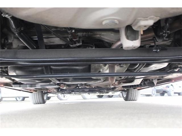 TOYOTA PRIUS ALPHA 2015 Image 31