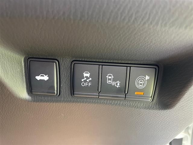 NISSAN FUGA 4WD 2021 Image 31