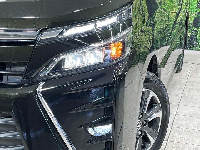 TOYOTA VOXY 4WD 2017 Image 31