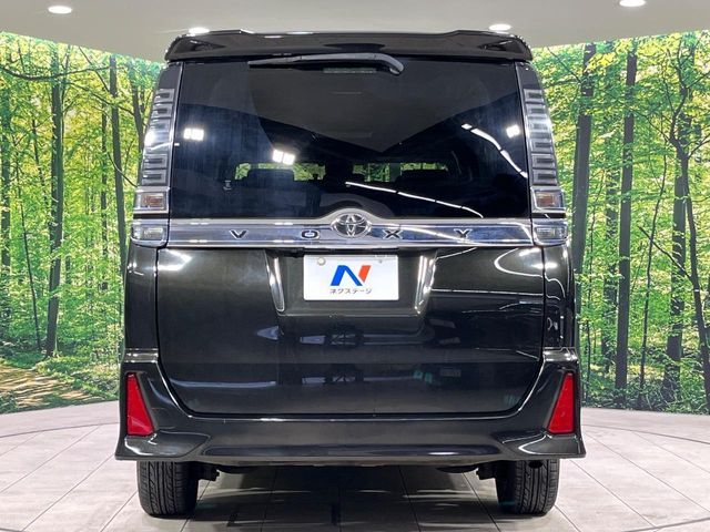 TOYOTA VOXY 4WD 2017 Image 31