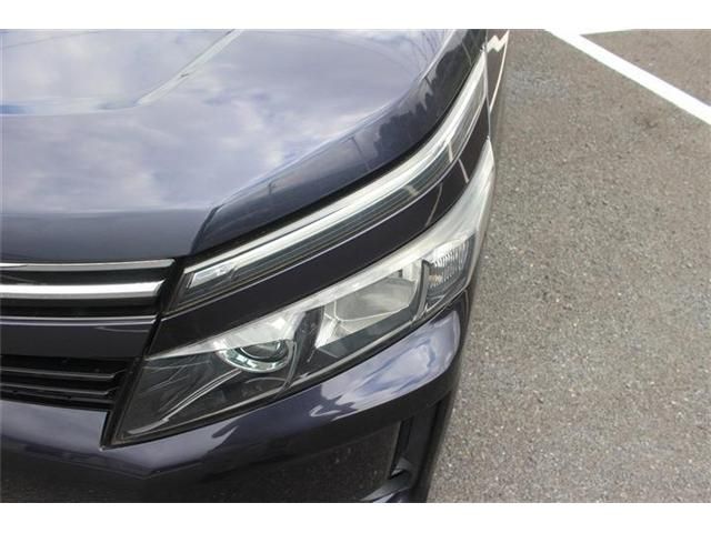 TOYOTA VOXY 2015 Image 31