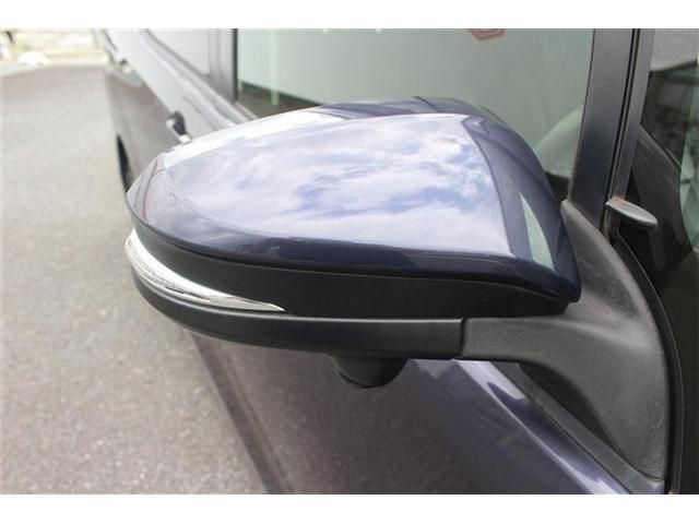 TOYOTA VOXY 2015 Image 31