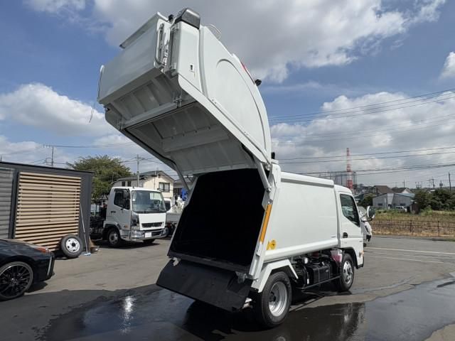 MITSUBISHI CANTER 2024 Image 31