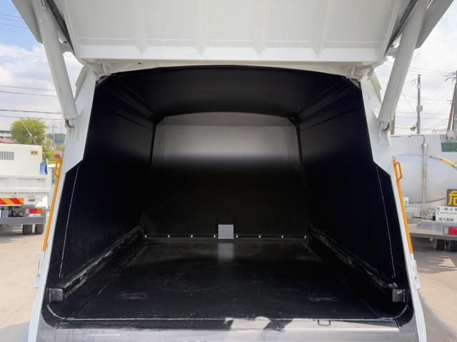 MITSUBISHI CANTER 2024 Image 31