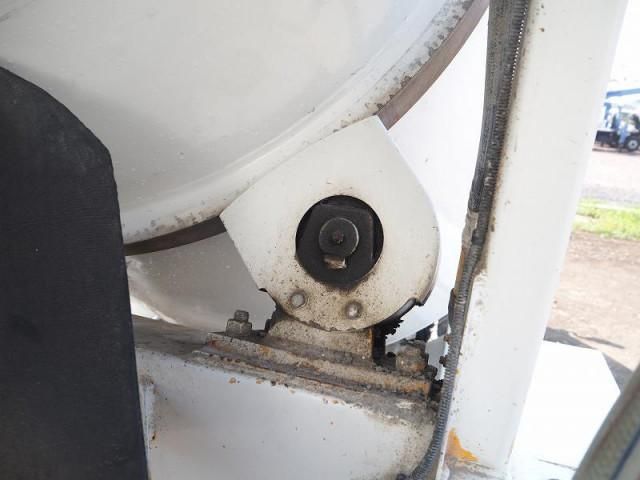 HINO DUTRO 2008 Image 31