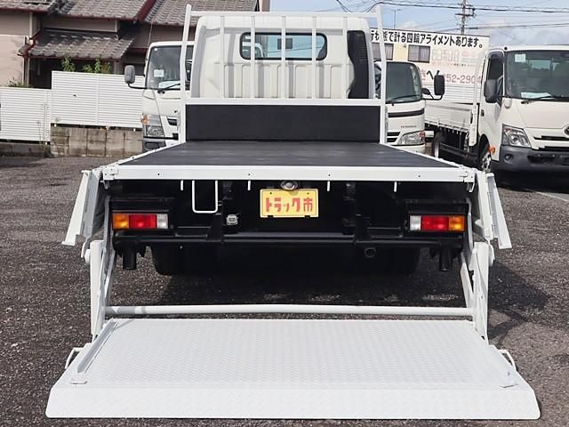MITSUBISHI CANTER 2018 Image 31