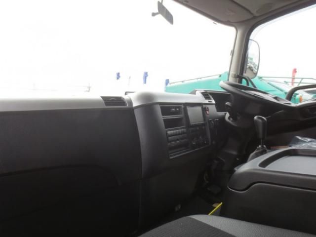 MITSUBISHI FUSOU FIGHTER 2020 Image 31