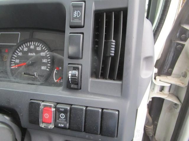 ISUZU ELF 2018 Image 31