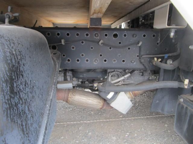 ISUZU ELF 2018 Image 31