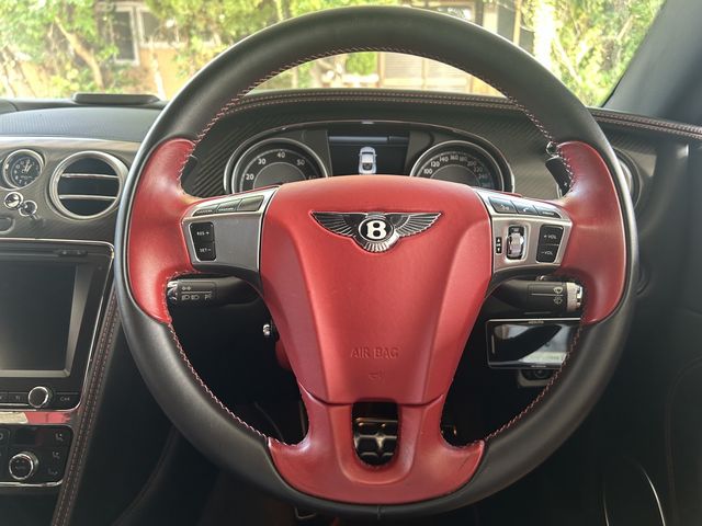 BENTLEY COUPE 2014 Image 31