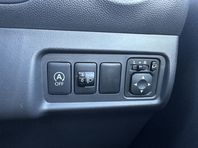 MITSUBISHI MIRAGE HATCHBACK 2012 Image 31