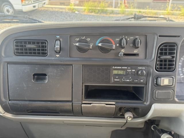 MITSUBISHI CANTER 1997 Image 31