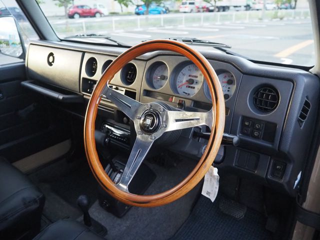 SUZUKI JIMNY 4WD 1996 Image 31