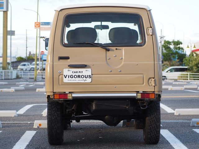 SUZUKI JIMNY 4WD 1996 Image 31