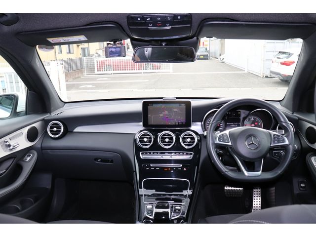 MERCEDES BENZ GLC CL 2018 Image 31
