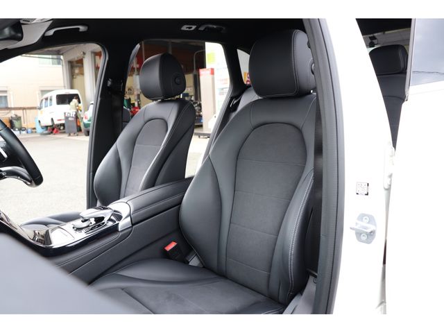 MERCEDES BENZ GLC CL 2018 Image 31