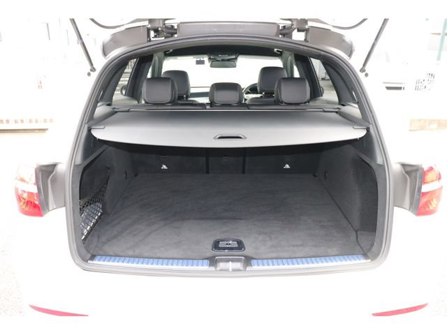 MERCEDES BENZ GLC CL 2018 Image 31