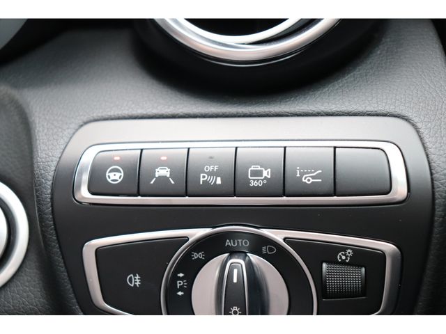 MERCEDES BENZ GLC CL 2018 Image 31